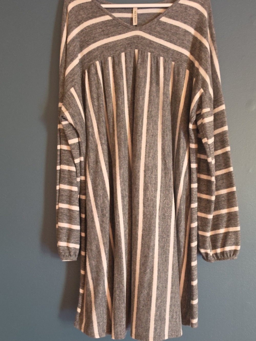 Women's Gray and White Striped V-Neck Sweater